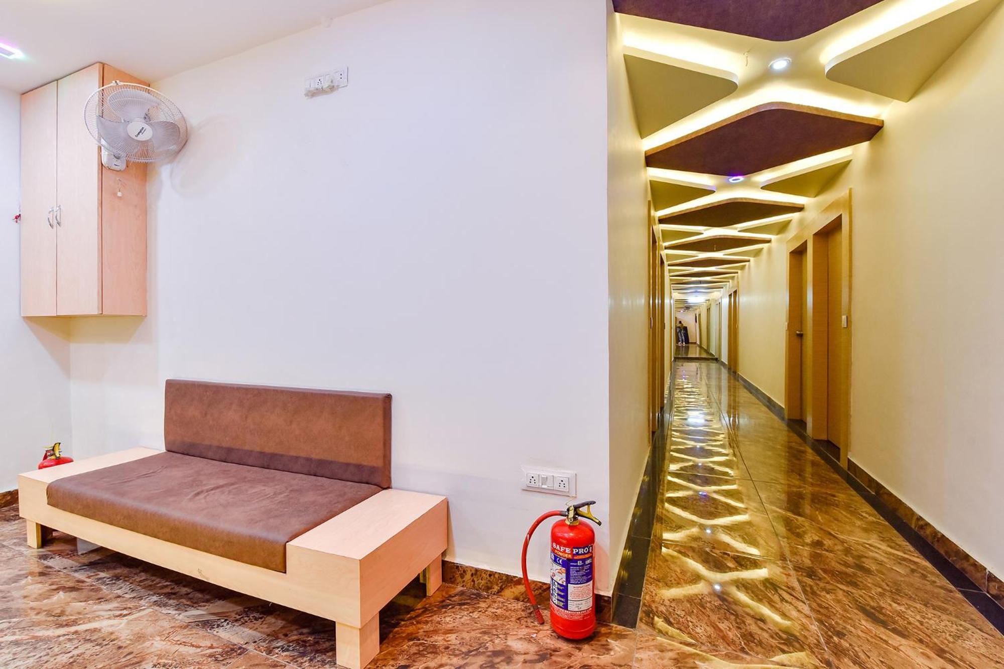 Fabhotel Symphony Grand Ahmedabad Esterno foto